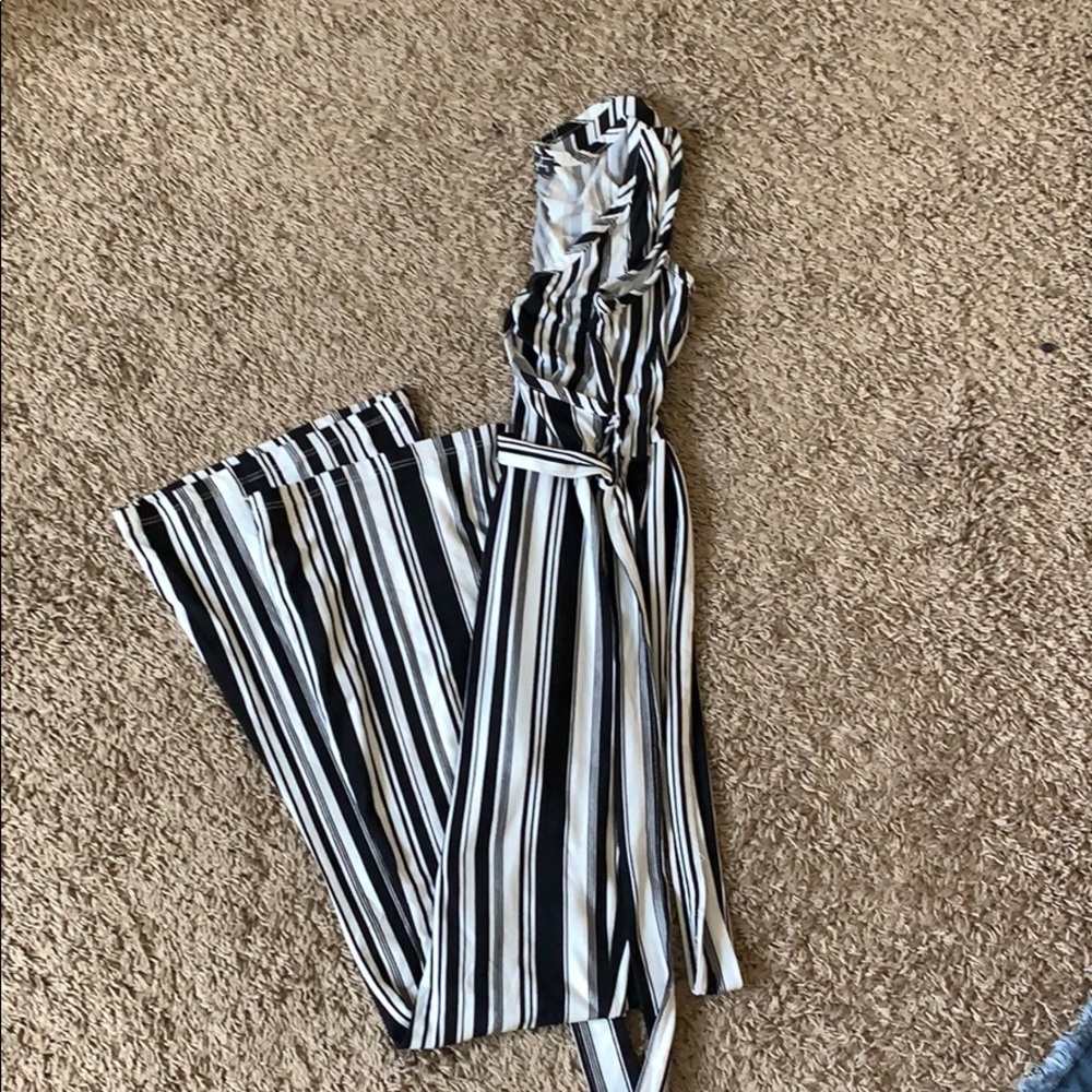 Black and white stripped jumper